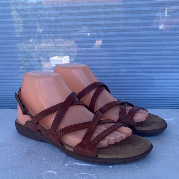BORN BOC Womens Cognac Brown Sandals Leather Slingback Sandals Size 8M - Picture 1 of 16